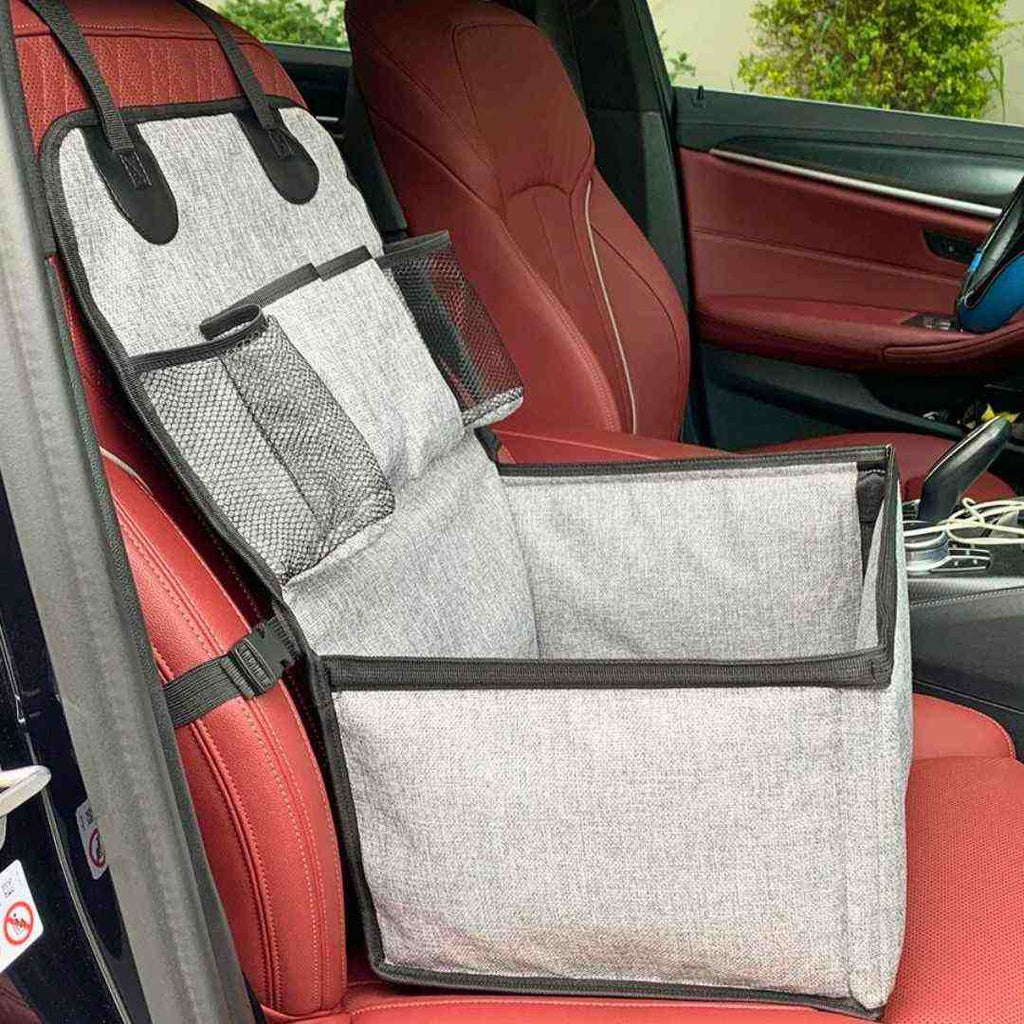 Siège auto sécurisant pour chien